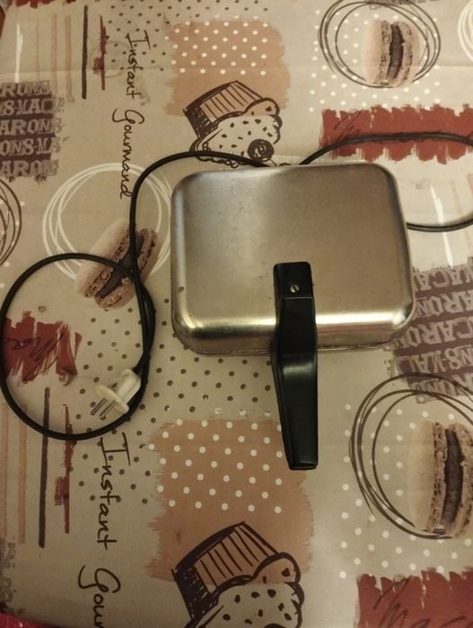 Ласунка электро вафельница