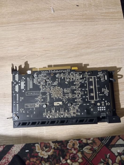 Отличная игровая видеокарта RX 470 4gb