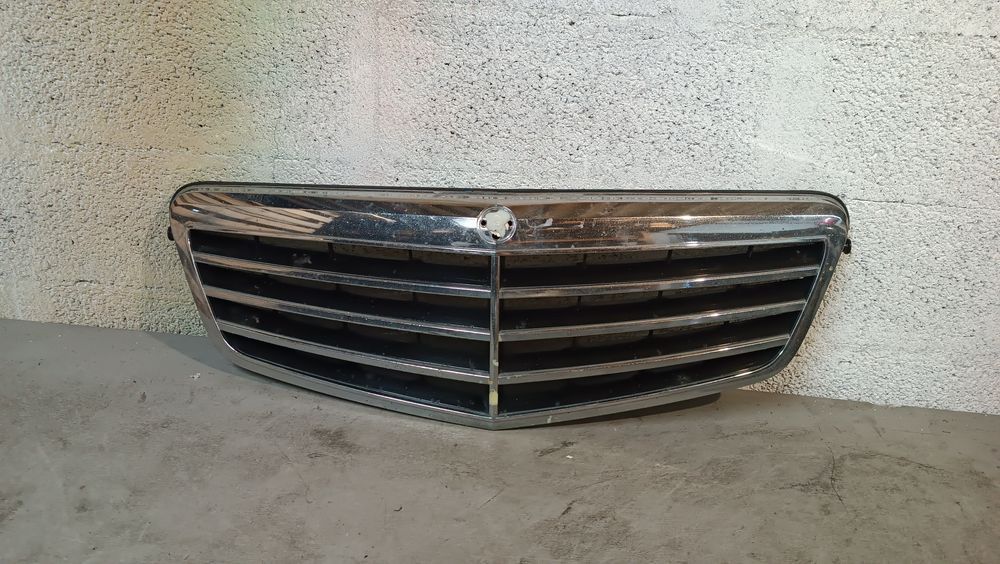 Vendo grelha do Mercedes Benz w204 ano 2007/14