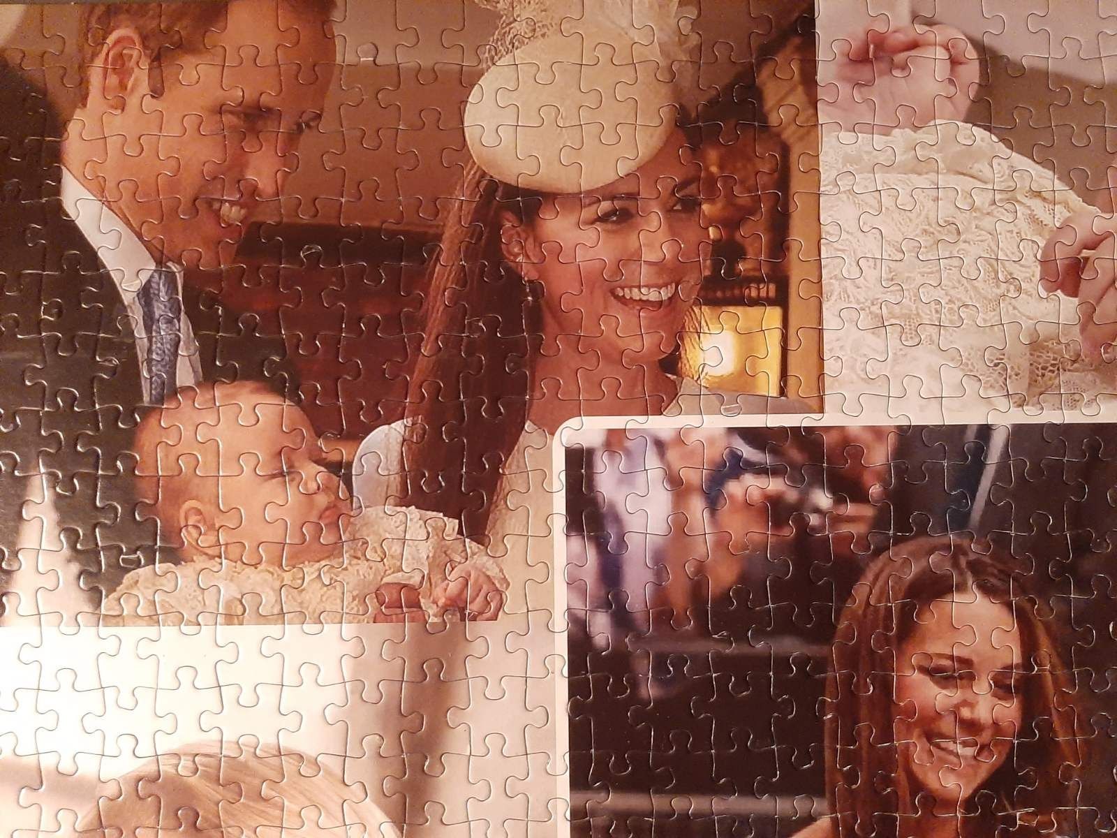 Puzzle dla fanów Royal Family - Royal Babies - 1000 (-2)  Daily Mail