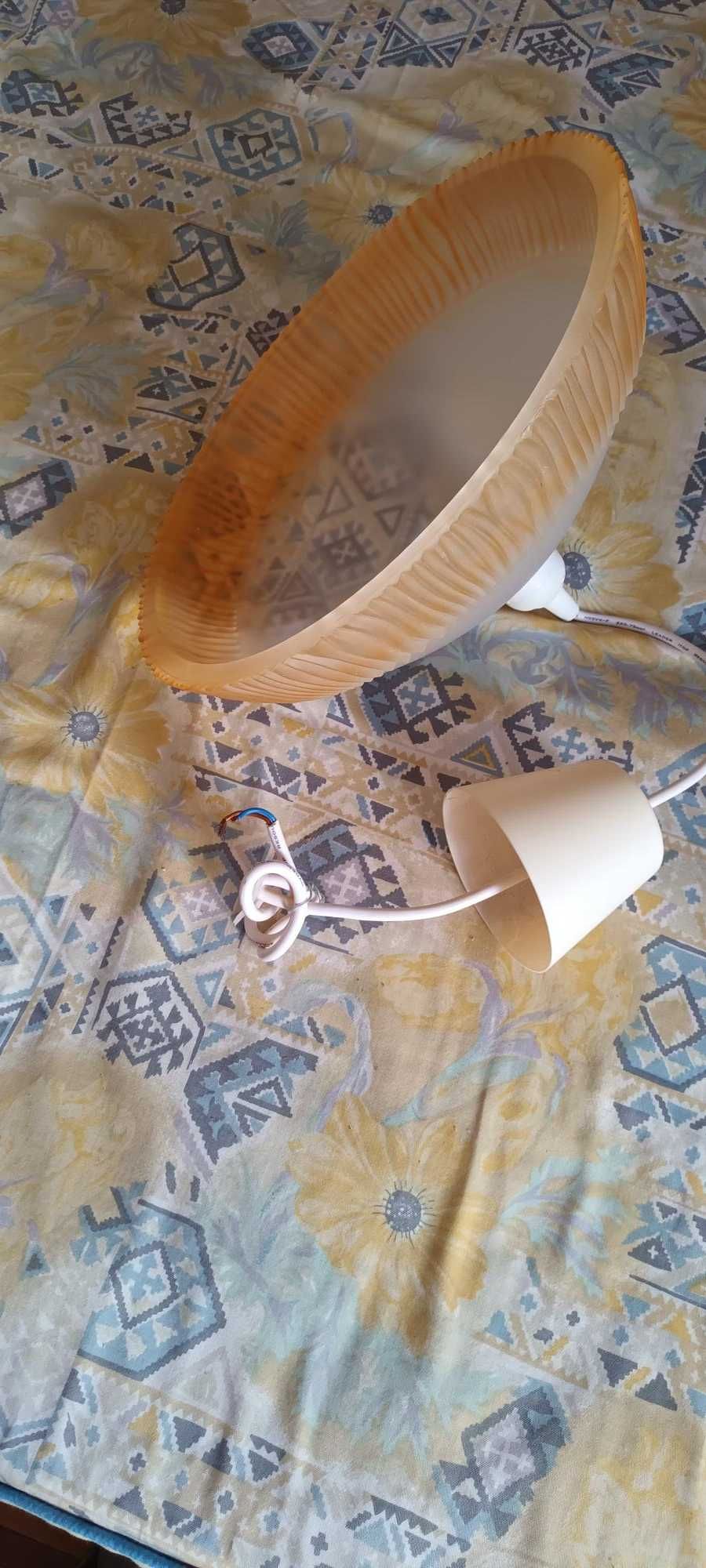 candeeiro de teto com suspensão