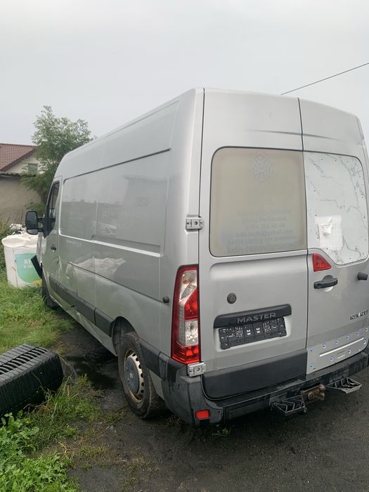 Renault master uszkodzony