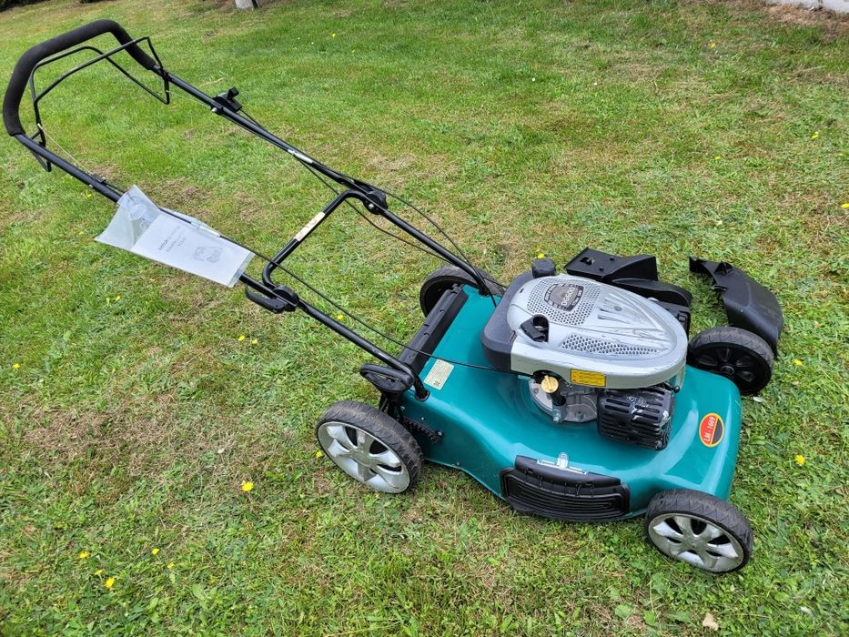 Stara kosiarka DG 600 LM 1669 z napędem
