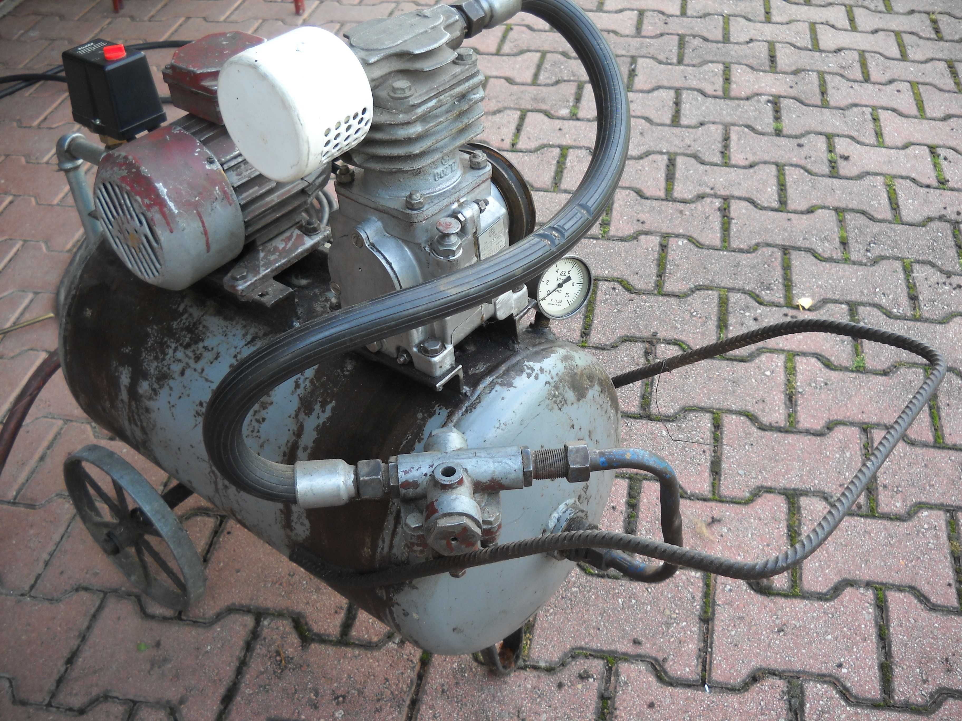 Kompresor jednotłokowy zbiornik 40L, z elektrozaworem