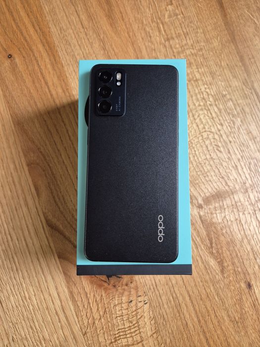 OPPO Reno6 5G – 8/128GB, bardzo dobry stan, komplet zestawu.