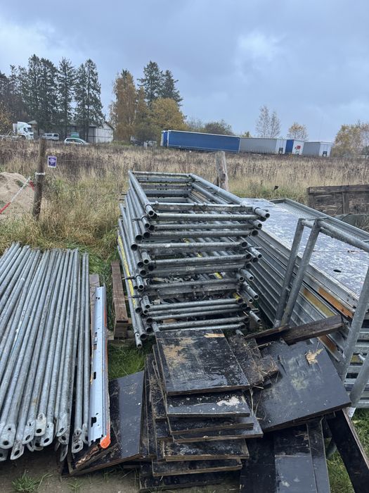 Rusztowanie elewacyjne uzywane plettac