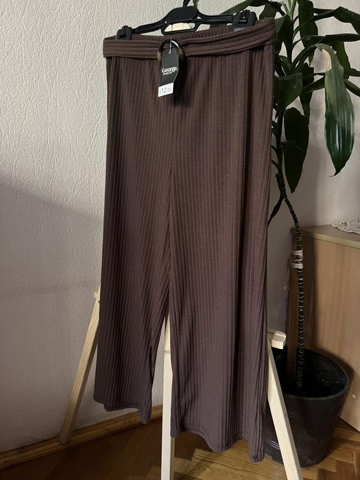 Штани жіночі капрі