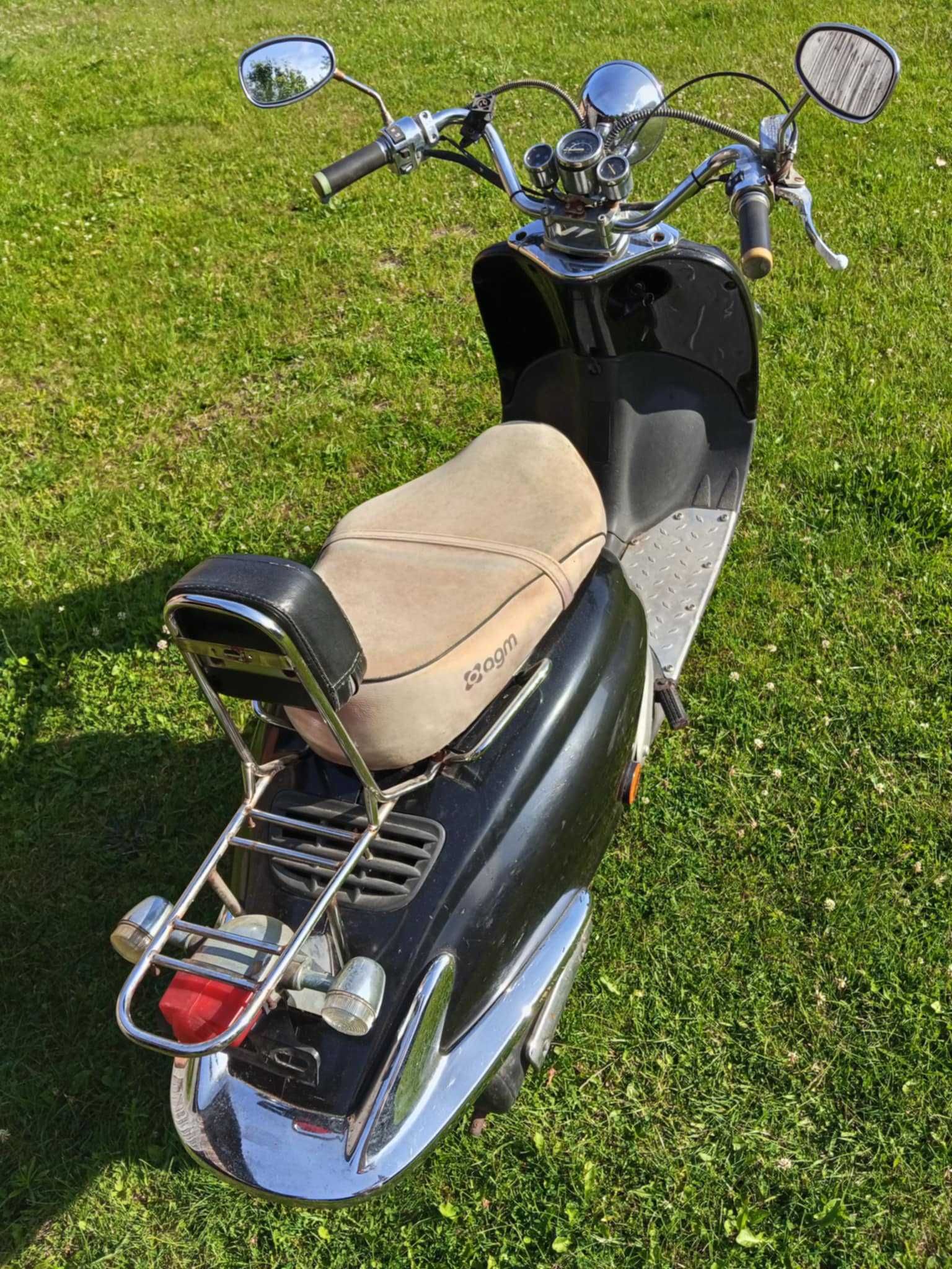 Skuter retro 2011r