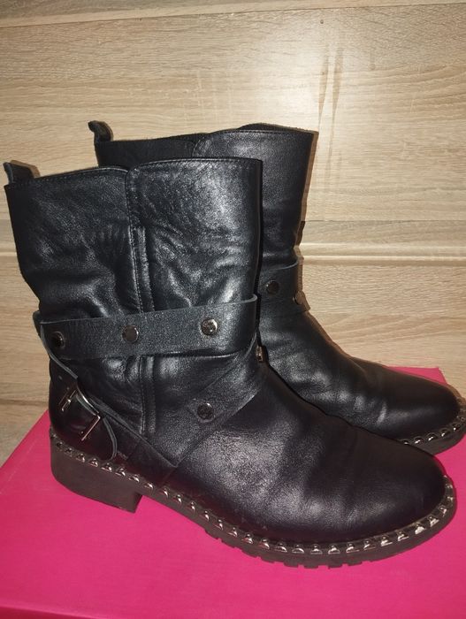 Кожание ботинки 40 размер