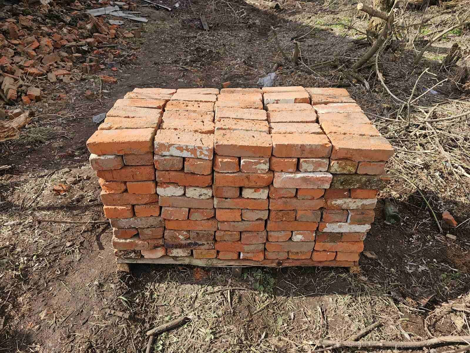 Кирпич б/у в хорошем состоянии