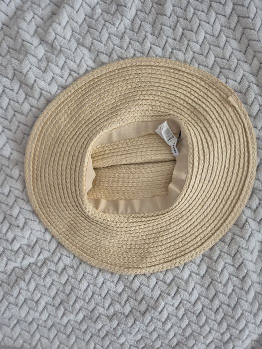 Kapelusz pleciony na lato