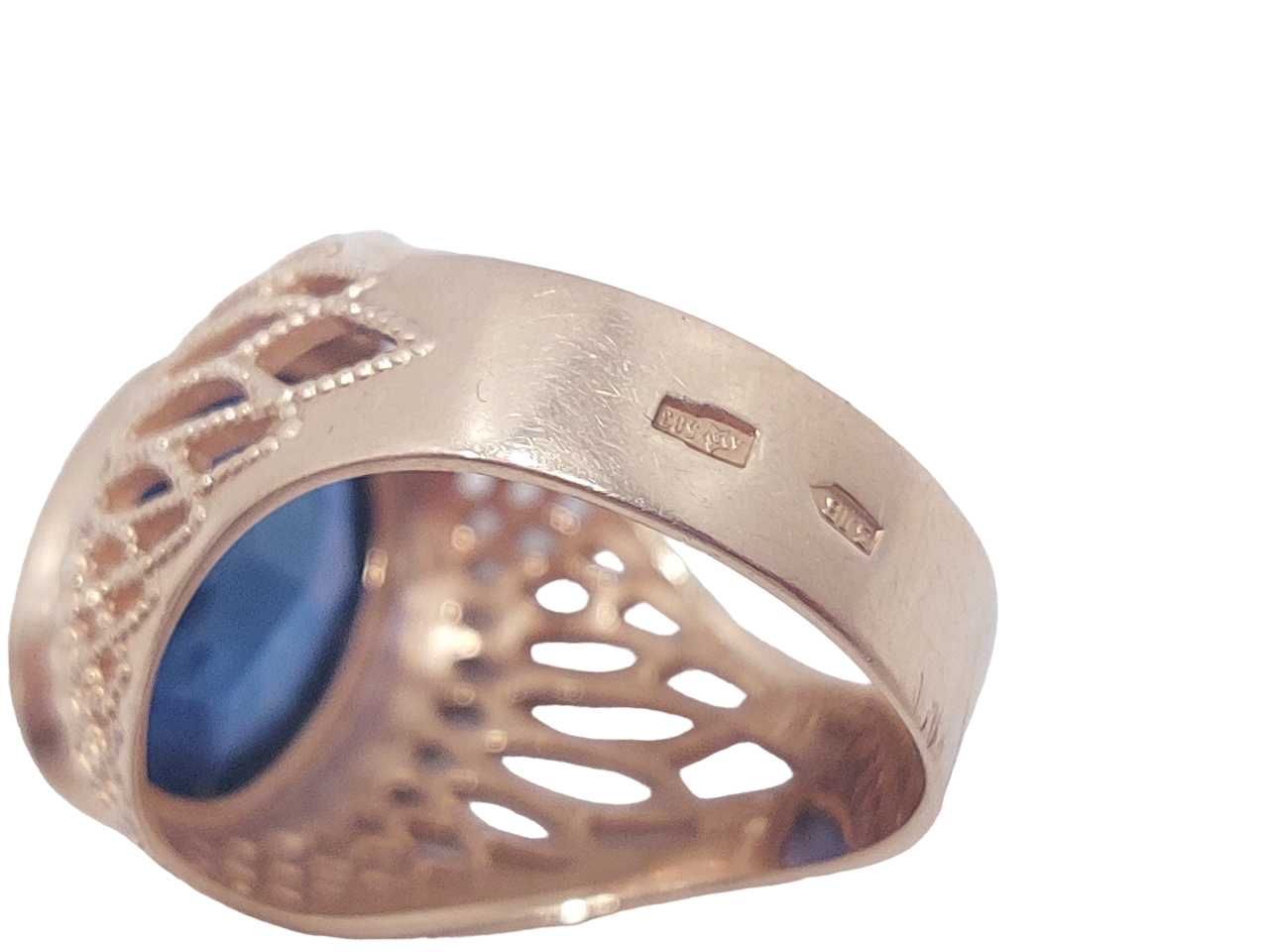 Złoty pierścionek z niebieskim kamieniem 583 10,70 gram