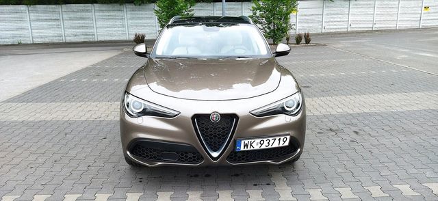 Alfa Romeo Stelvio Alfa Romeo Stelvio 2.0 280KM bogate wyposażenie, piękny, stan bdb