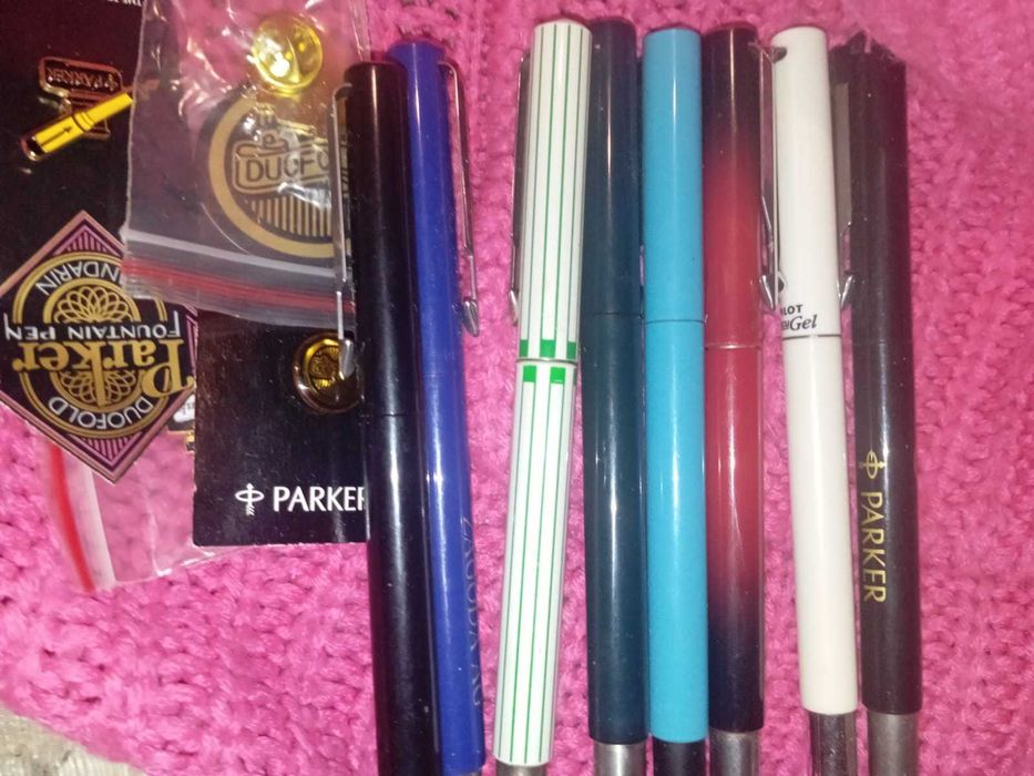 Canetas e pins Parker