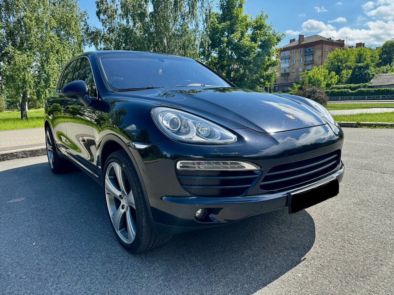 Porsche Cayenne офіційний 2011 року
