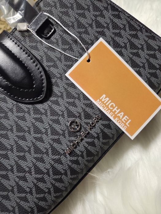 Новинка, шикарна сумочка Michael Kors