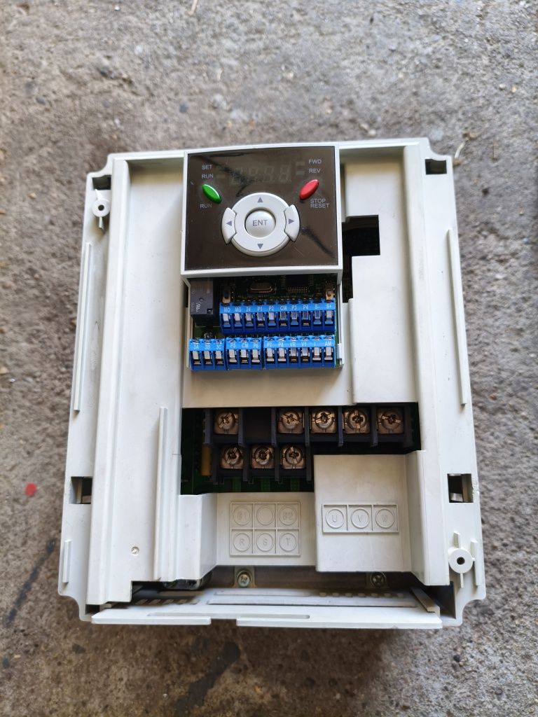 Falownik LS ig5a 5,5kW sprawny