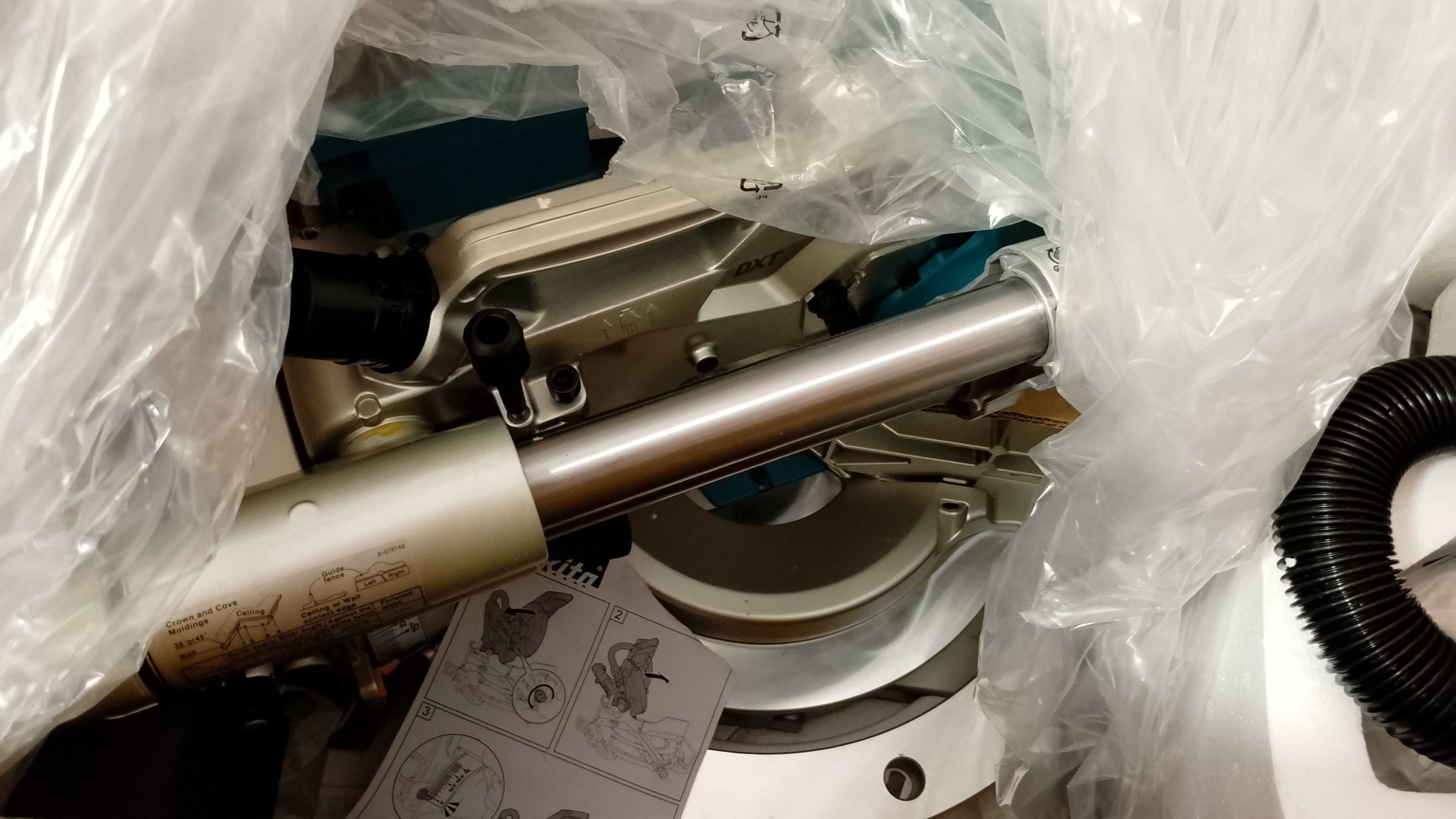 Огромная торцевая (аккумуляторная) пила с протяжкой Makita -XSL04 USA