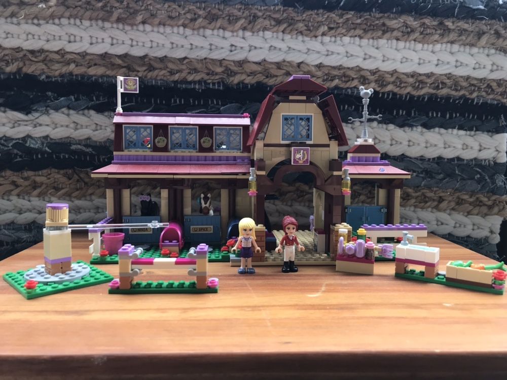 LEGO friends - stadlina koni