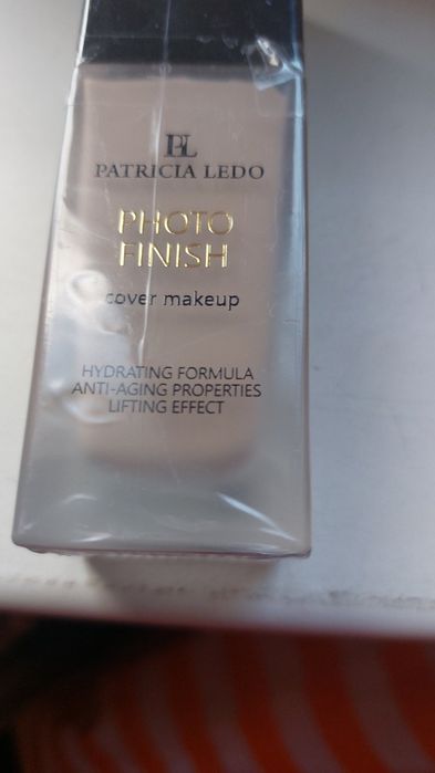 Продам тональный крем