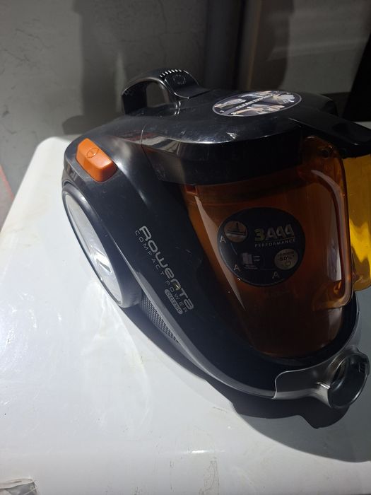 Aspirador Rowenta praticamente novo