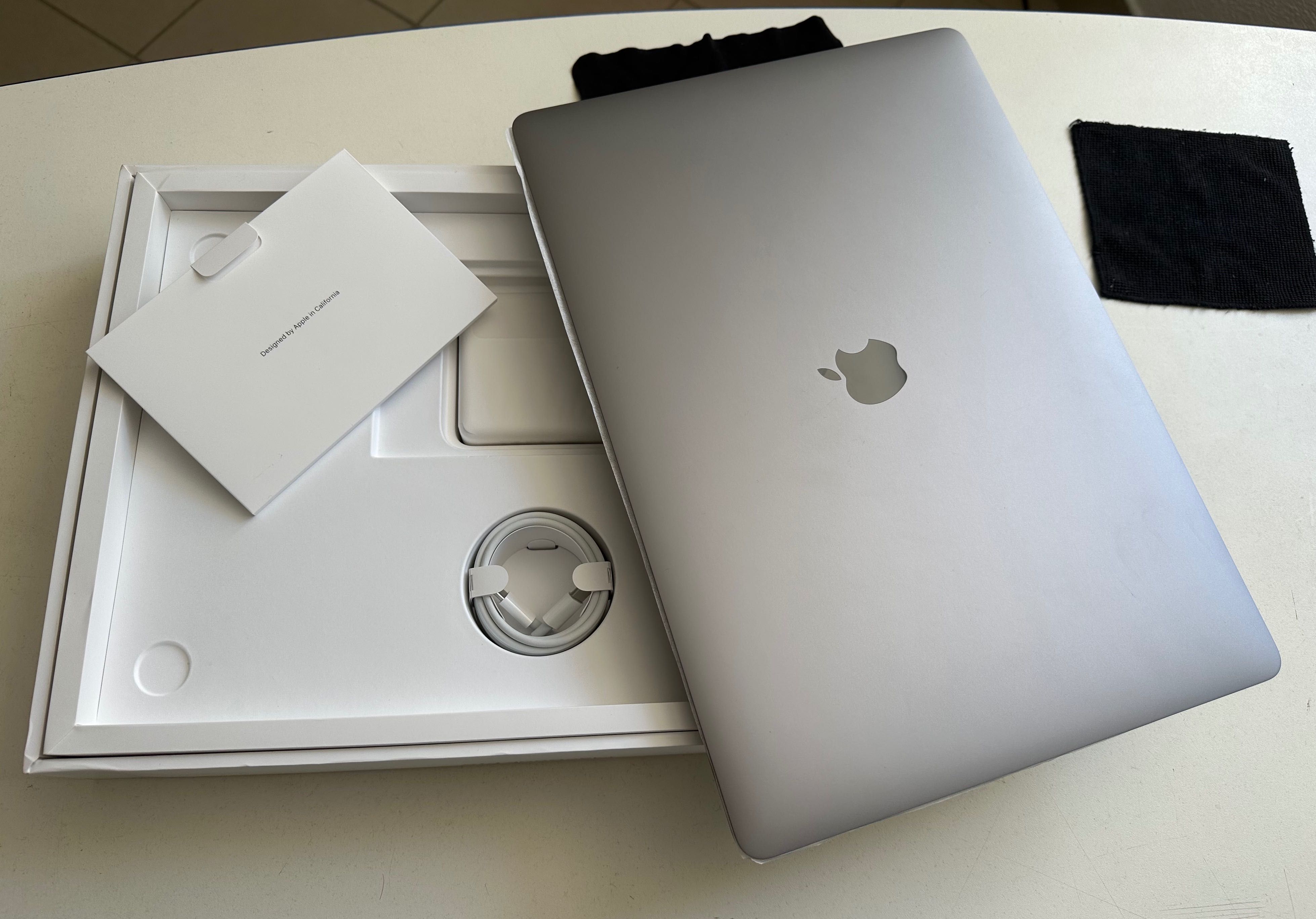 Новий MacBook Pro 16 ( 2019) i7 2.6/ 32/ 512 / Radeon Pro 5300M