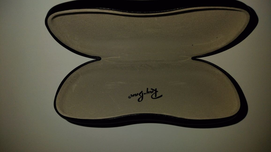 Etui na okulary korekcyjne Ray-Ban