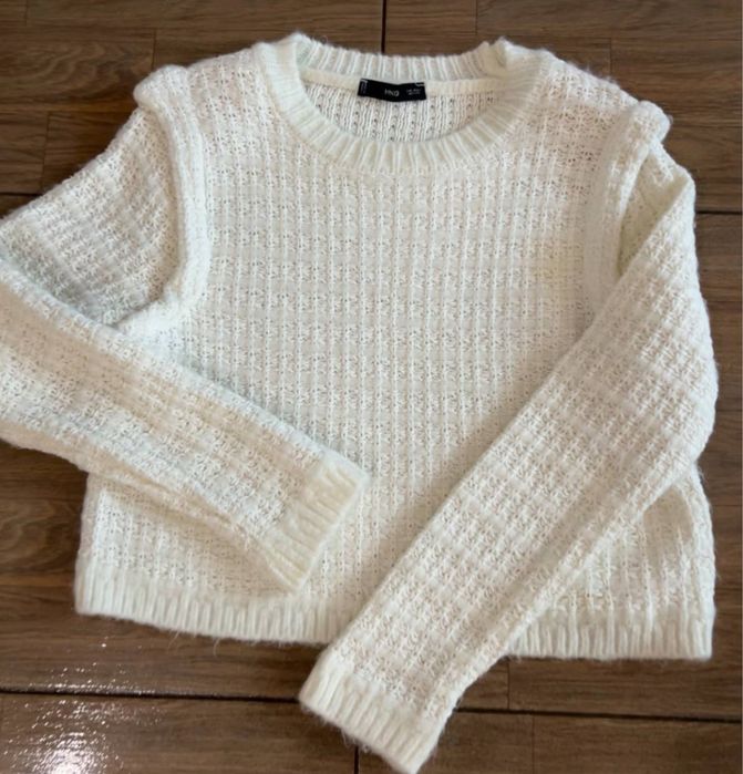 Mango светрик, білосніжний , мʼякий, приємний до тіла