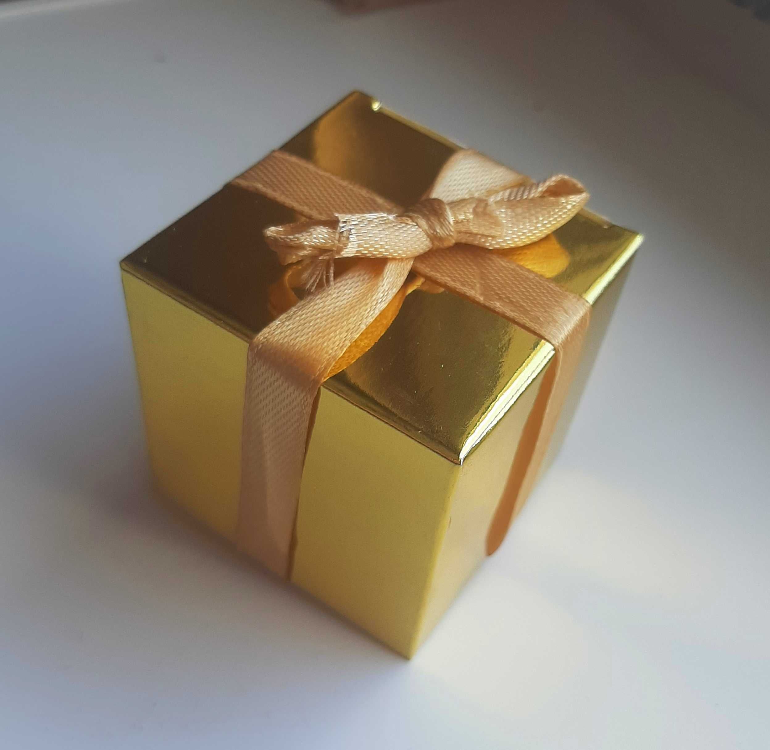 Pudełka pudełeczka podziękowania dla gości złote pudełko