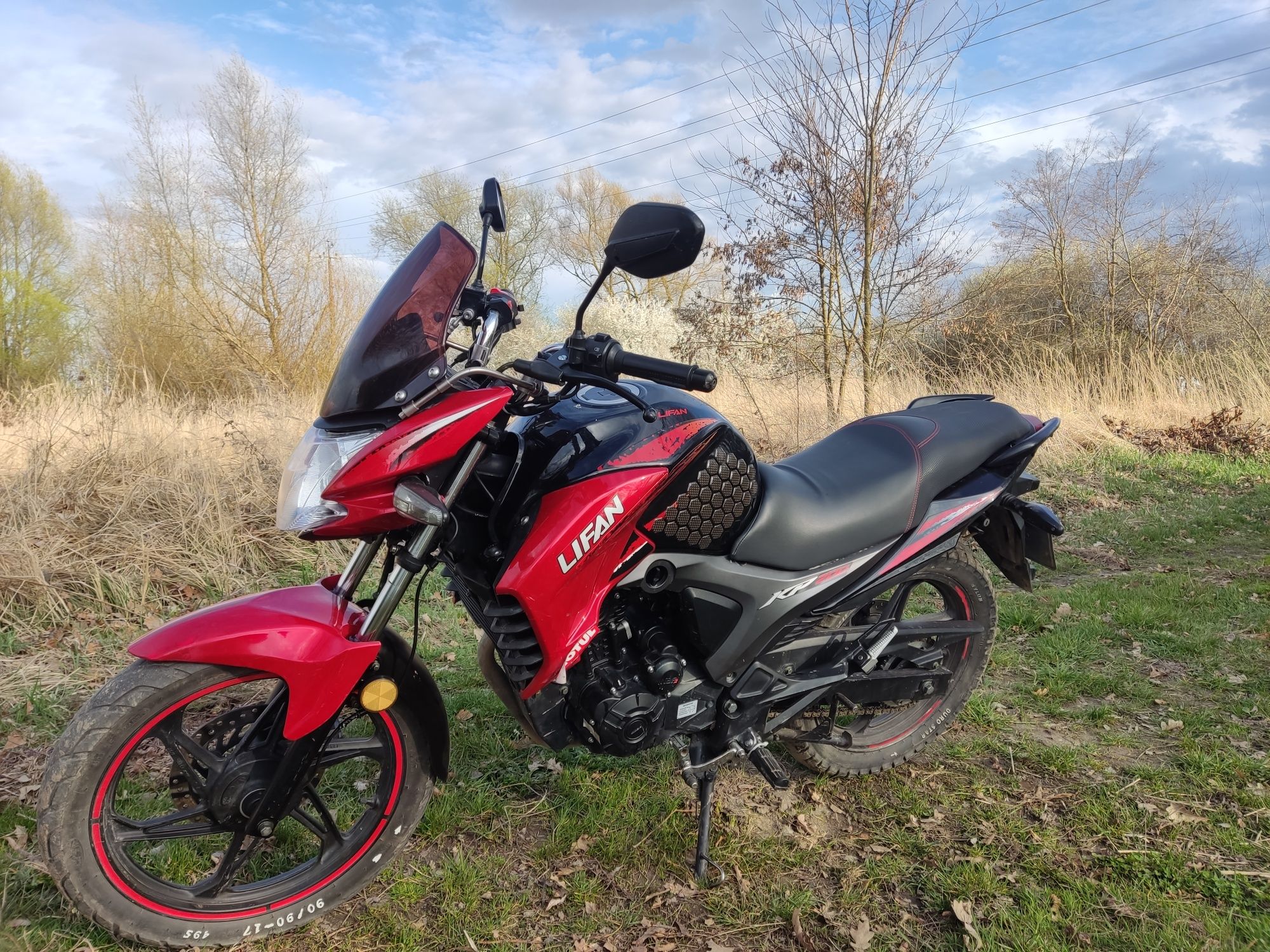 Продам Lifan kp200