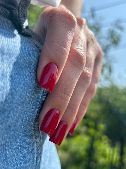 Манікюр та педикюр в с. Крюківщина