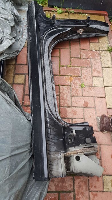 Próg prawy przód Audi a4 b8 08 >