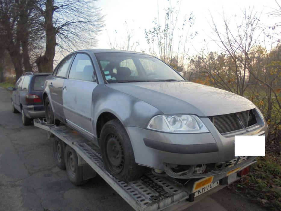Volkswagen Passat B5 sedan po lift 1.9 tdi 130KM, manual  na części