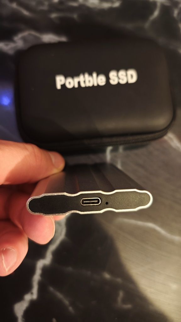 SSD накопичувач місткість 3tb