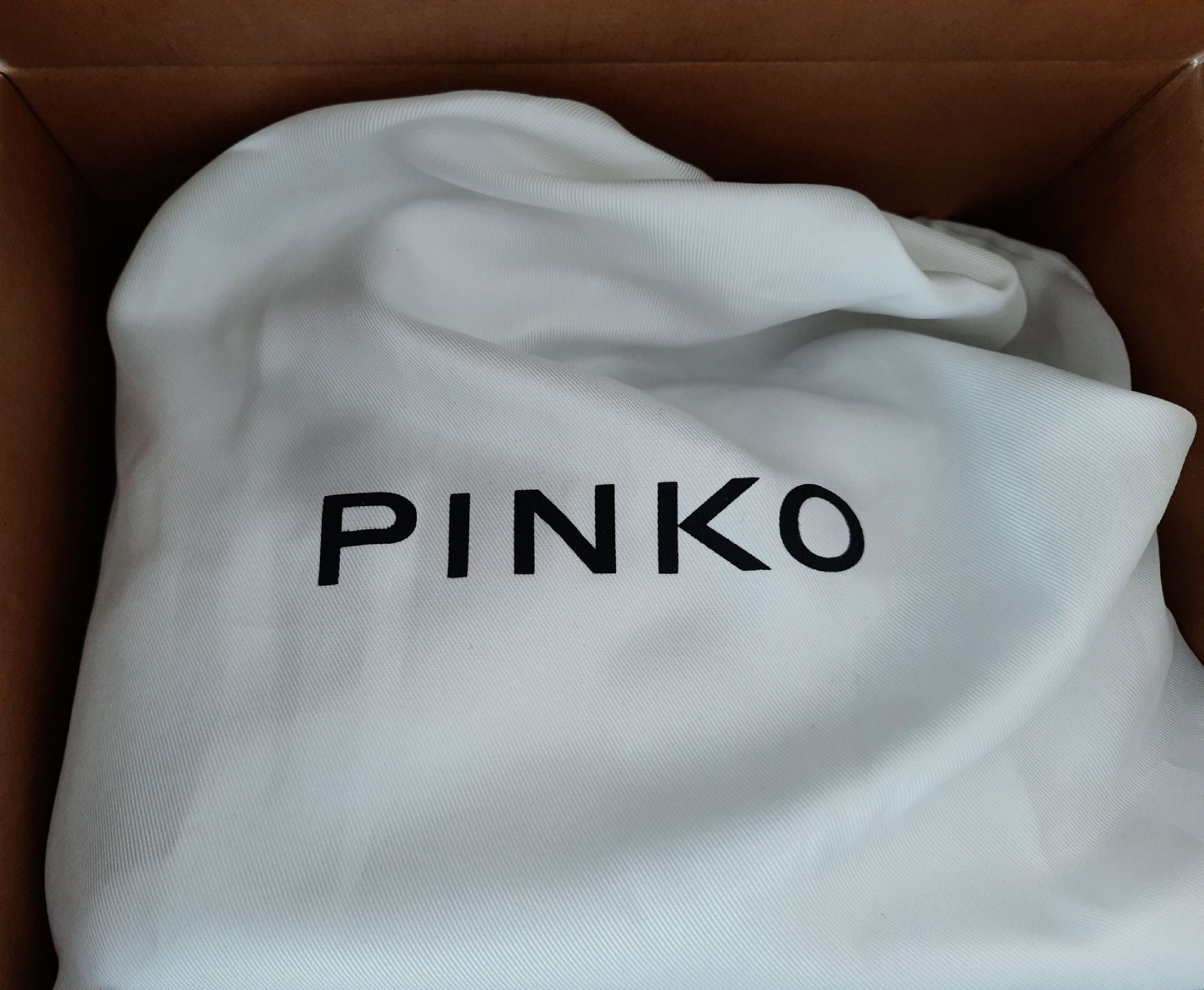 Pinko puff love mini piękna nowa torebka skórzana