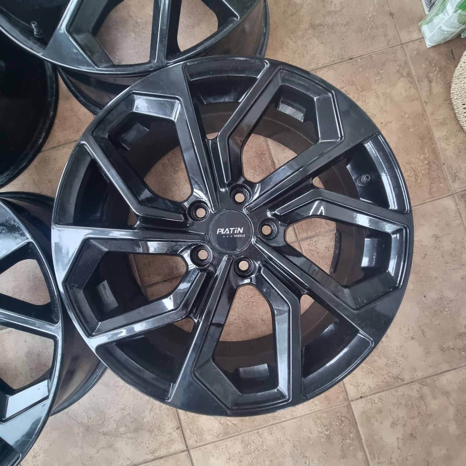 Диски Platin R18 5x112 7j ET45 ЦО57.1,VW, Seat, Skoda, Audi.