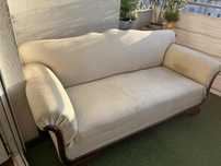 Sofa drewniana w pepitke beżowa