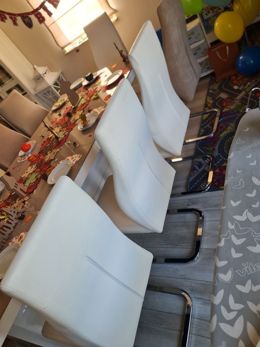 10 krzeseł stołowych