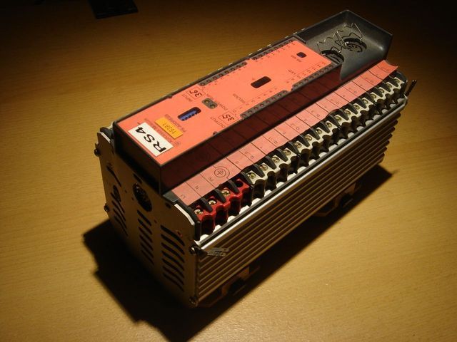 Sterownik PLC Klockner Moeller PS3 AC