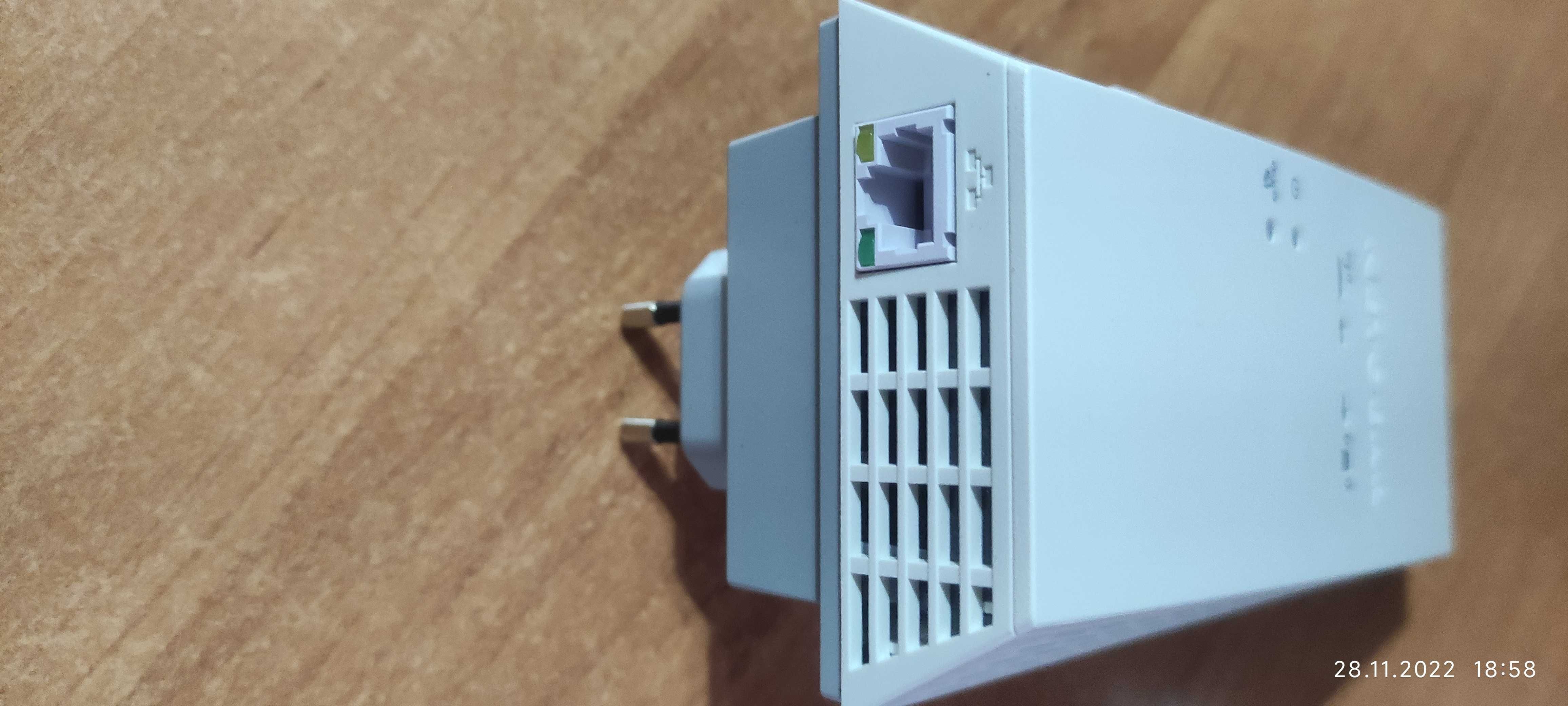 Access Point/Wzmacniacz NETGEAR EX6420 AC1900 Mesh