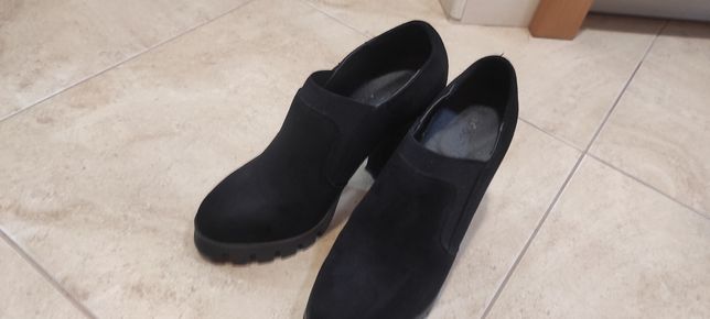 Sapato alto preto
