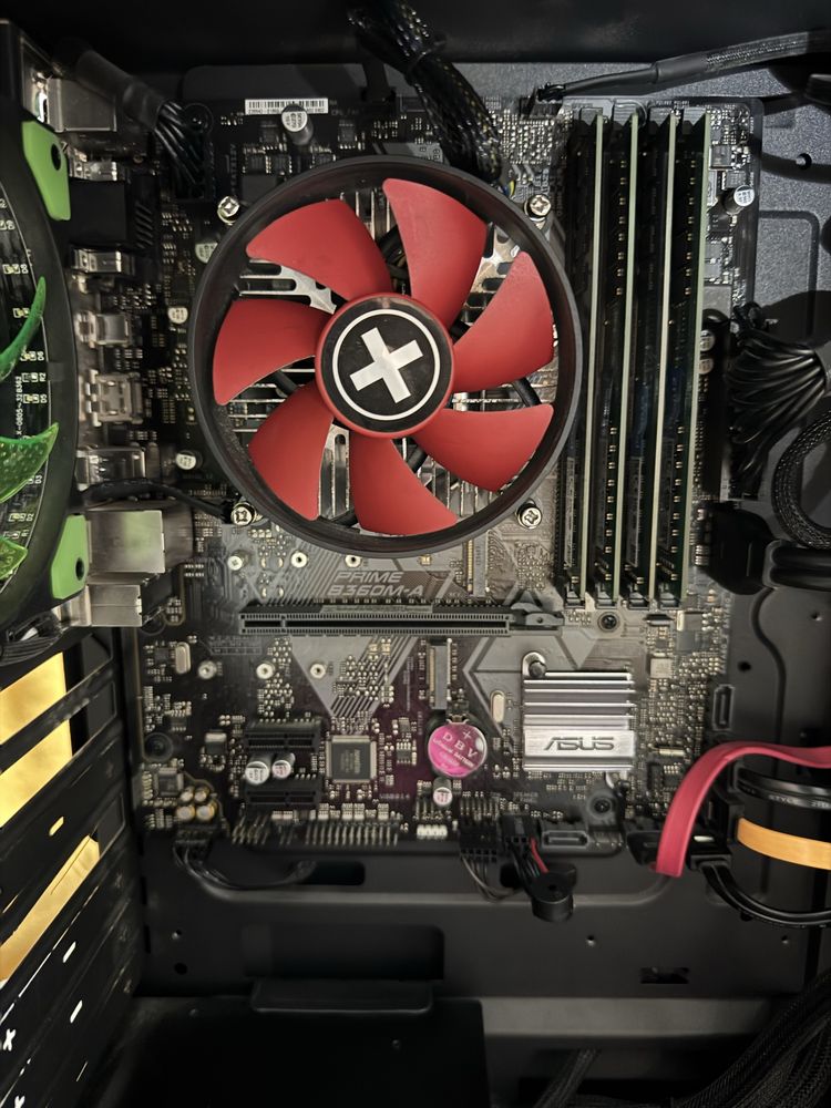 Komputer na Intel Core i7-8700 RAM 32GB SSD + WIFI