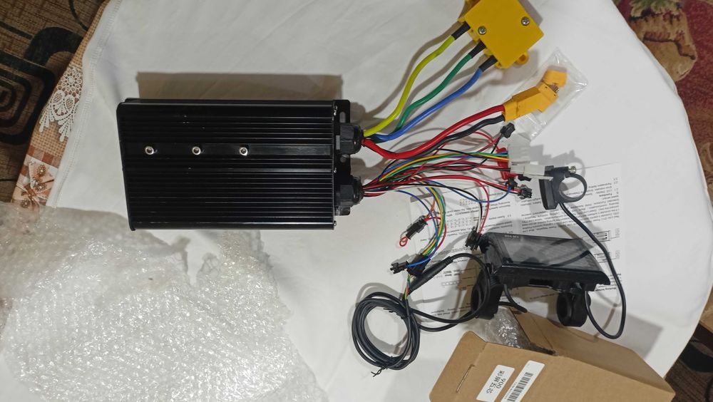 Контроллер 48v-72v80A  LCD SW900