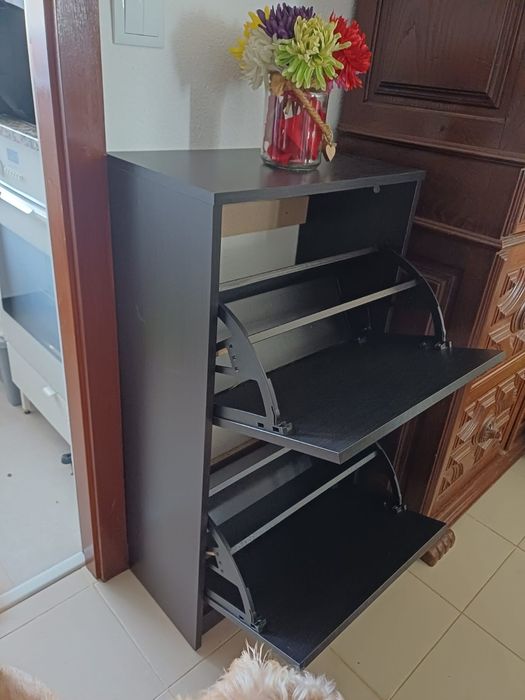 Sapateira Ikea preta