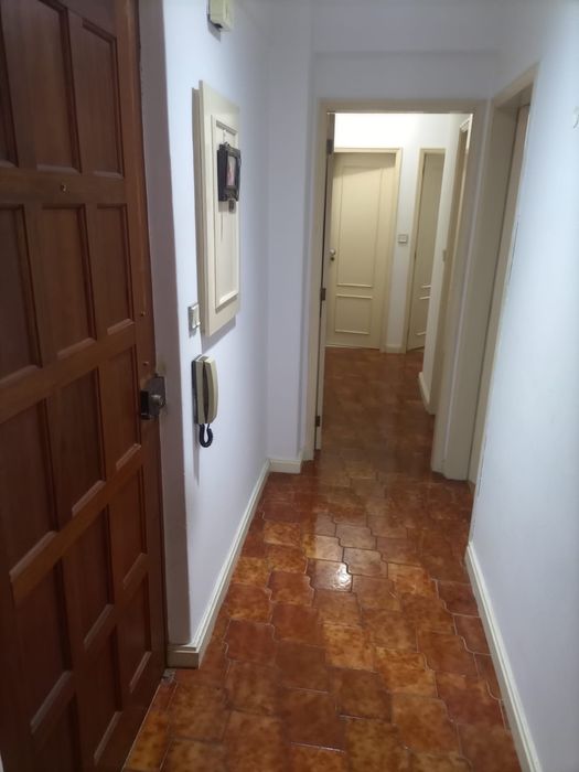 Vendo t2 com arrecadação centro Portalegre