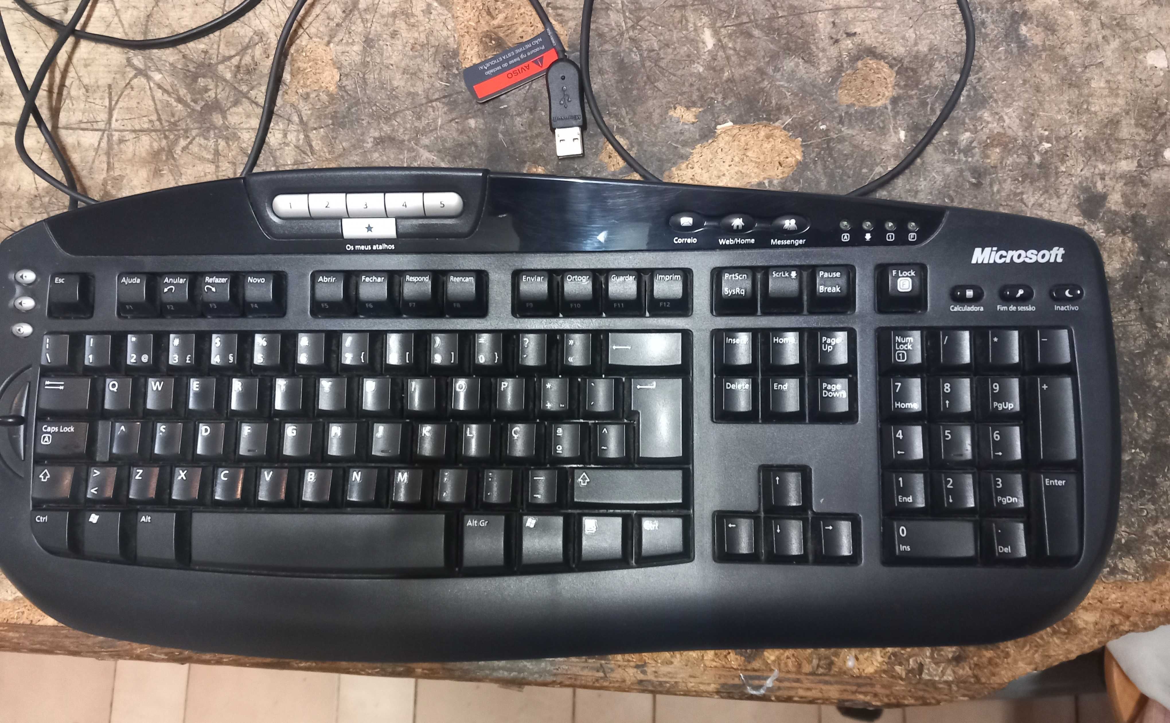 teclados e ratos (com e sem fio)