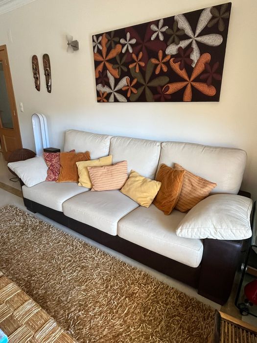 Sofá de 3 lugares em bom estado