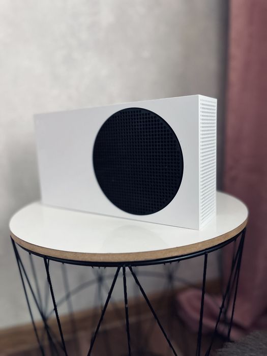 Консоль Xbox Series S