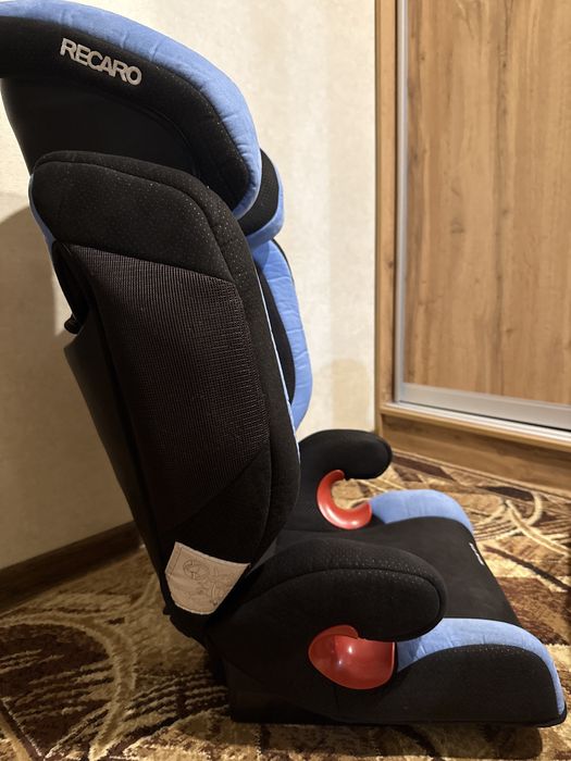 Продам дитяче автокрісло Recaro Monza Nova 2