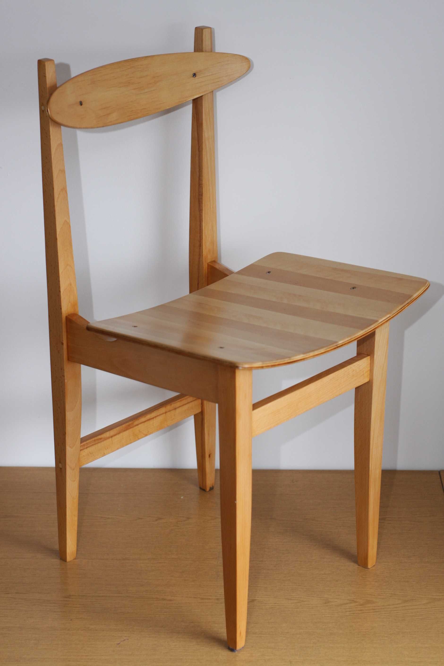 Krzesło stolarskie typ 200-102 odnowione Chomentowska
